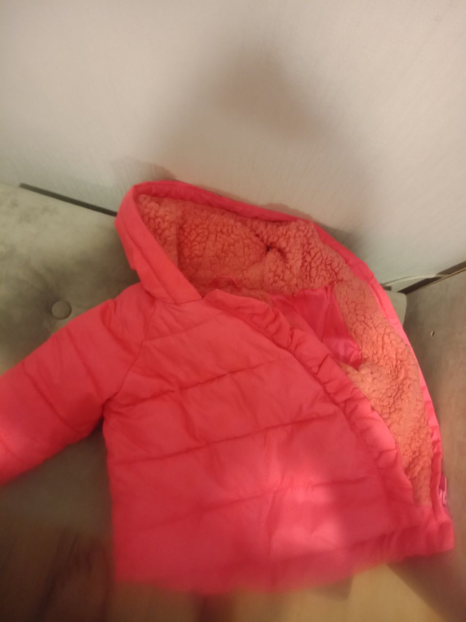 Продам теплую фирменную куртку - Товары для детей в Балашиха