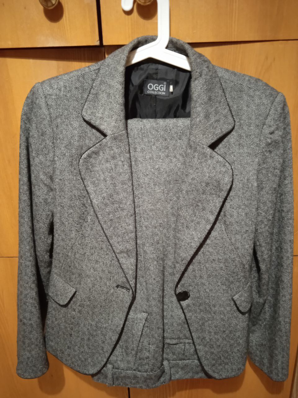 Продам костюм 46 размер - частное объявление в Тольятти