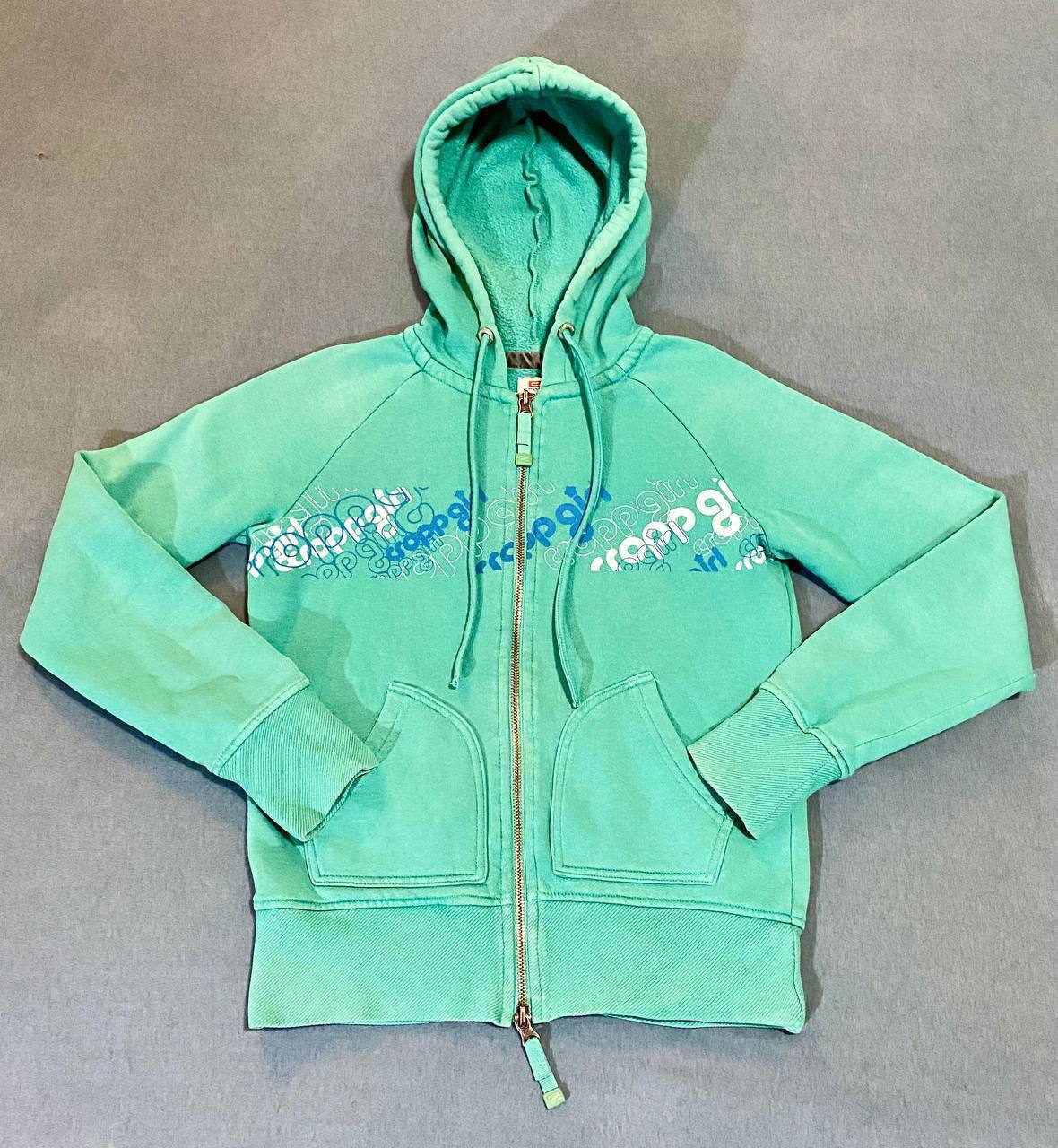 Продам элегантную женскую толстовку Cropp - Одежда в Москва