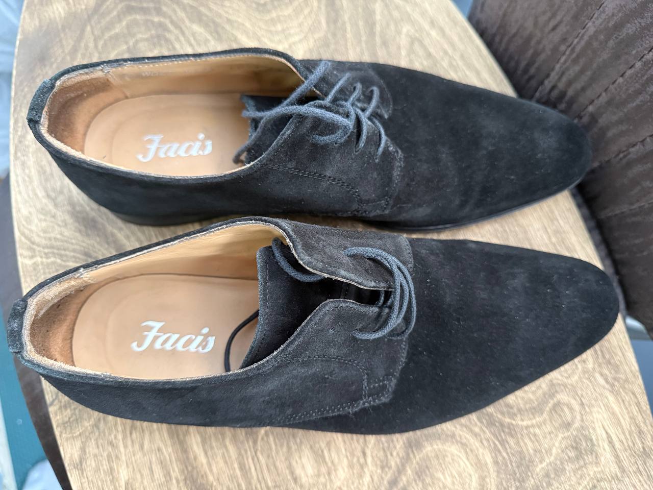 Продам замшевые туфли Facis итальянские - Одежда в Москва