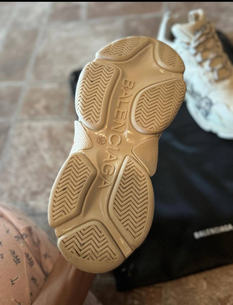 Кроссовки Balenciaga - Одежда в Владивосток - фото 4