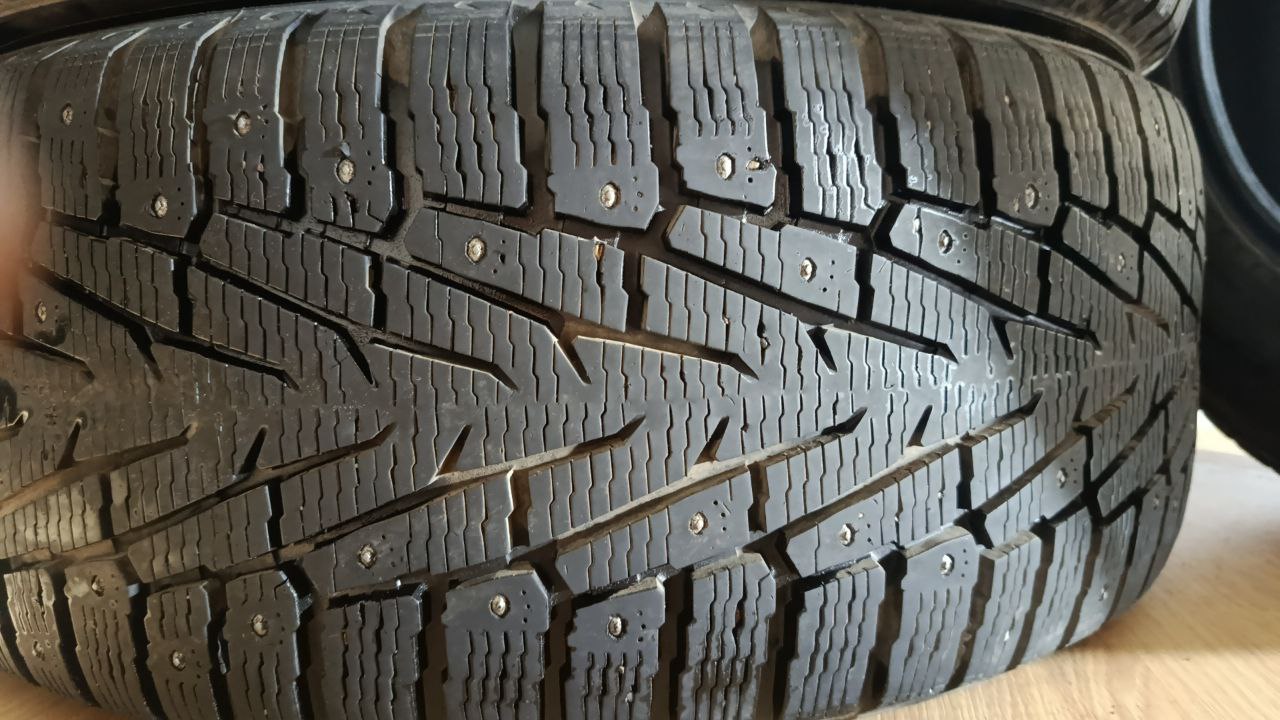 Nokian hokkapelita 7suv 285/60 r18 116t - Запчасти в Звенигород, Красногорск - фото 3