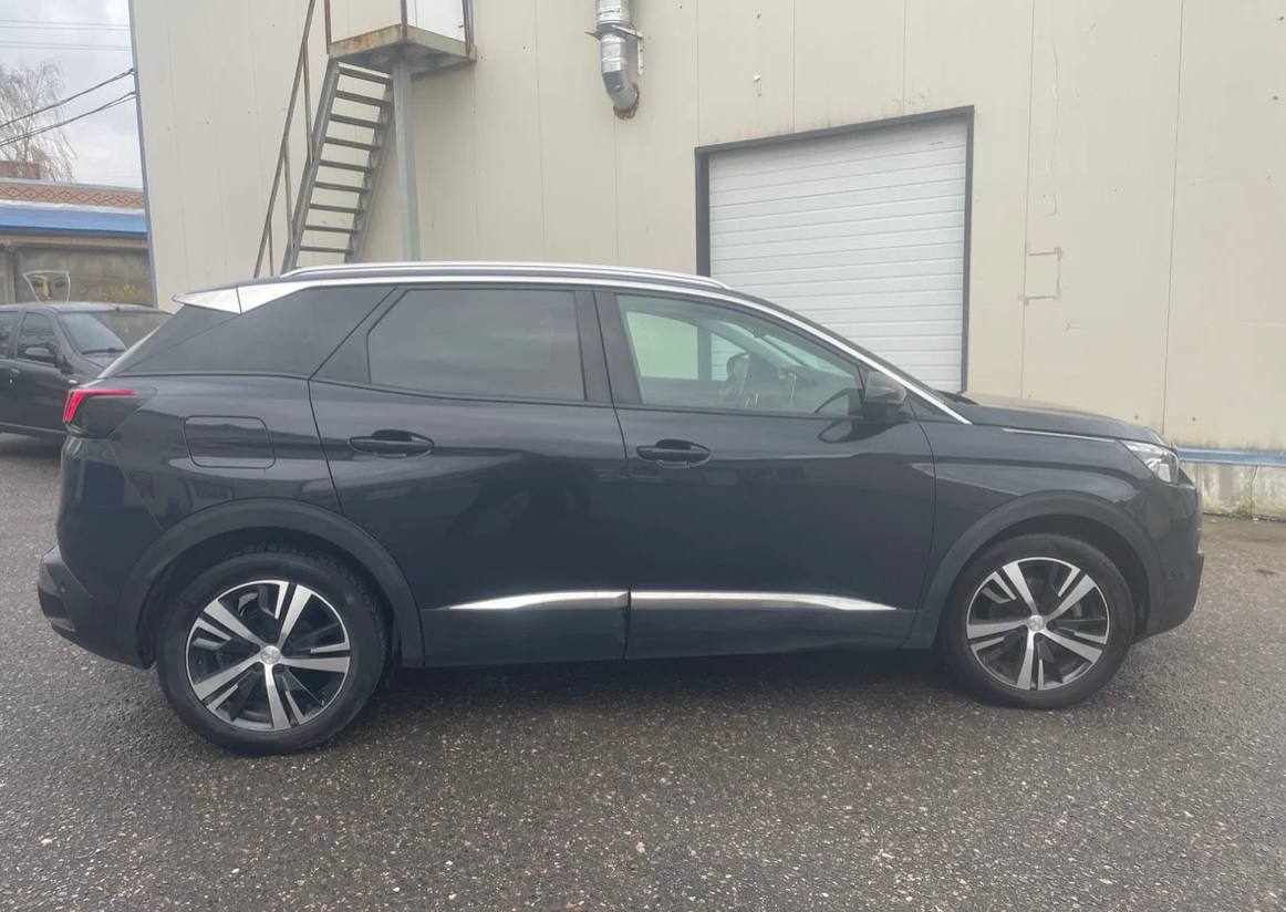 Срочная продажа Peugeot 3008 1.2 AT 2018 - Авто в Красногорск - фото 4