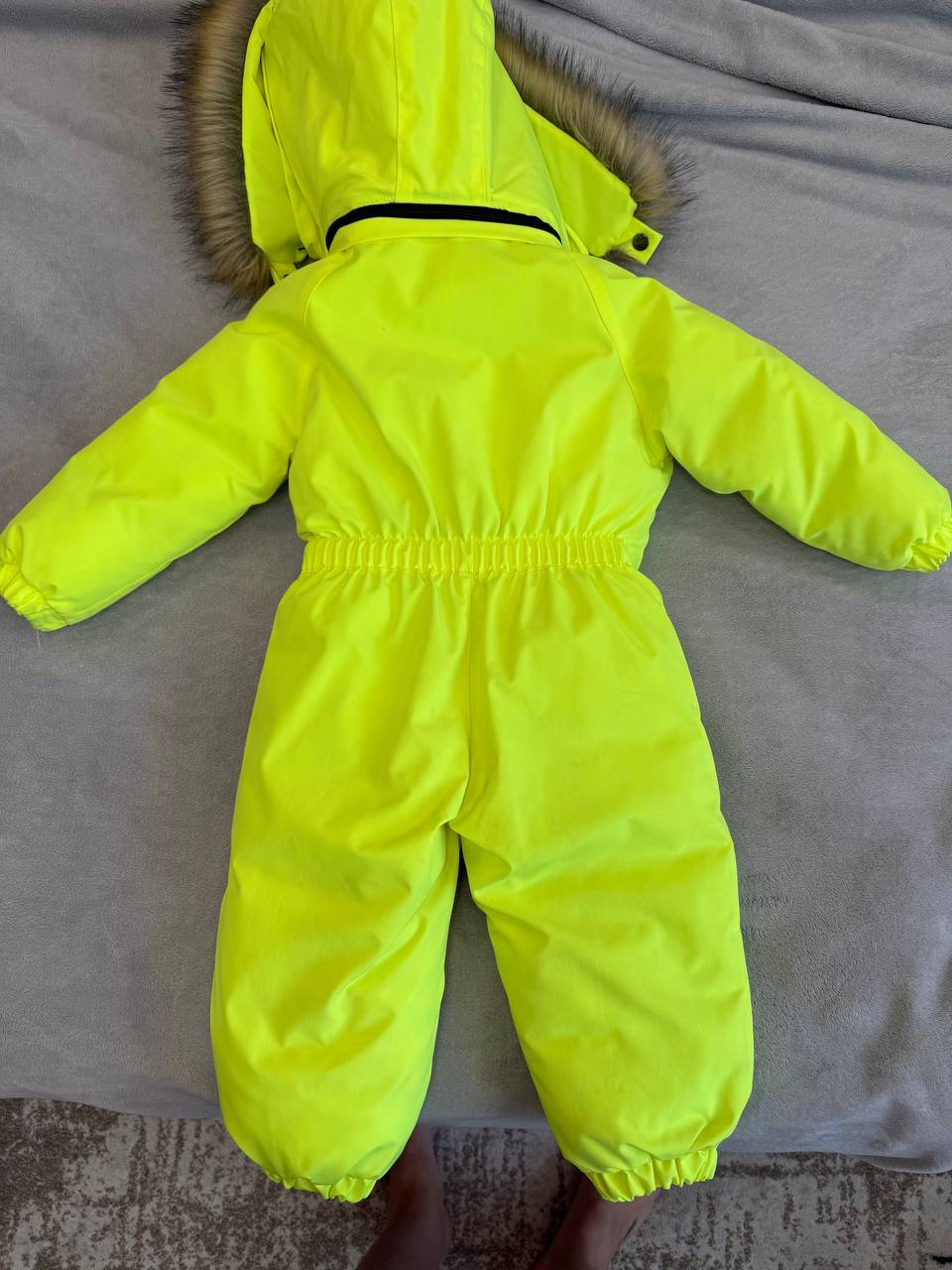 Продам зимний комбинезон 74/80 - Товары для детей в Красногорск - фото 3